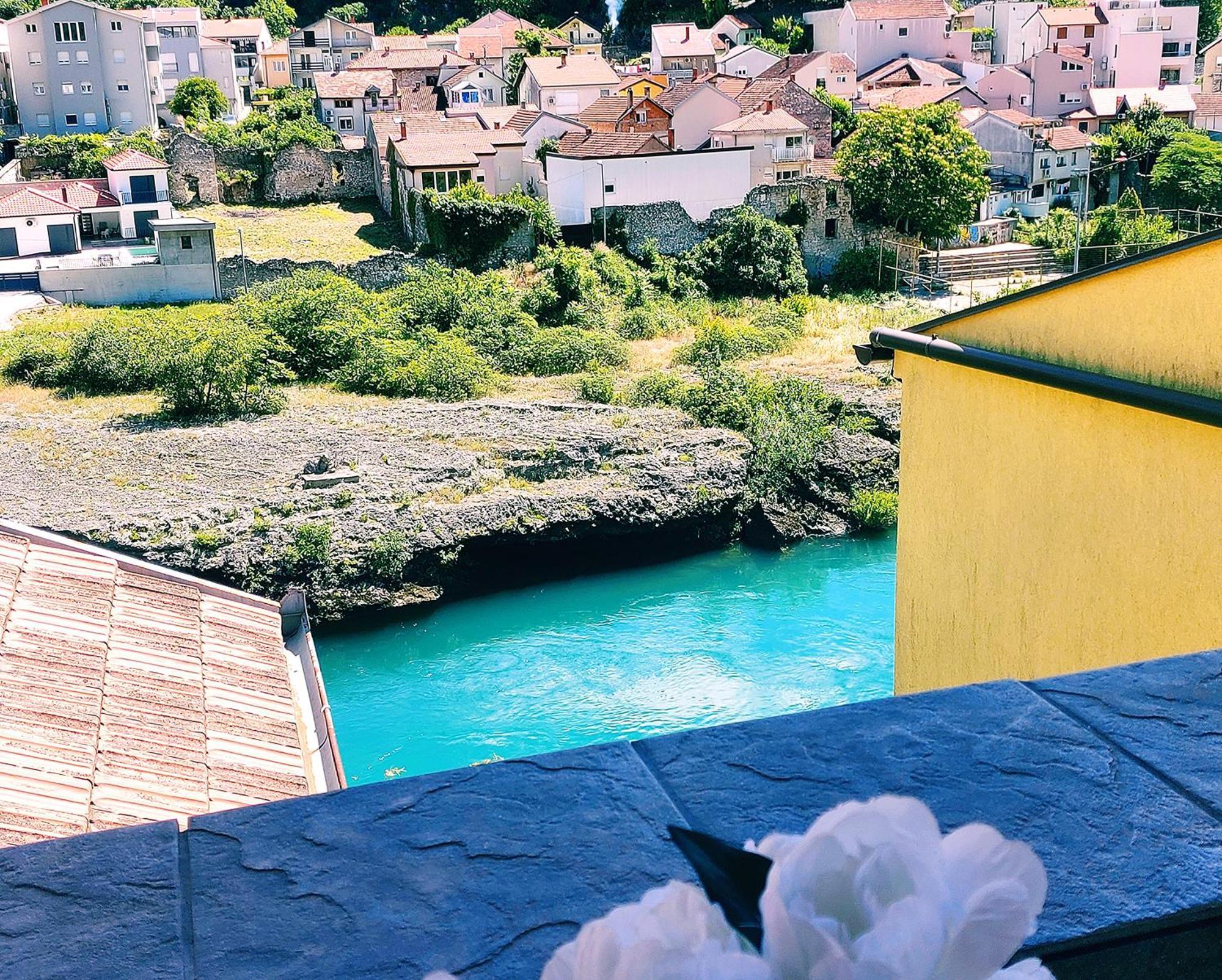 Zara Apartment With Terrace Near Old Town Mostar Exterior photo